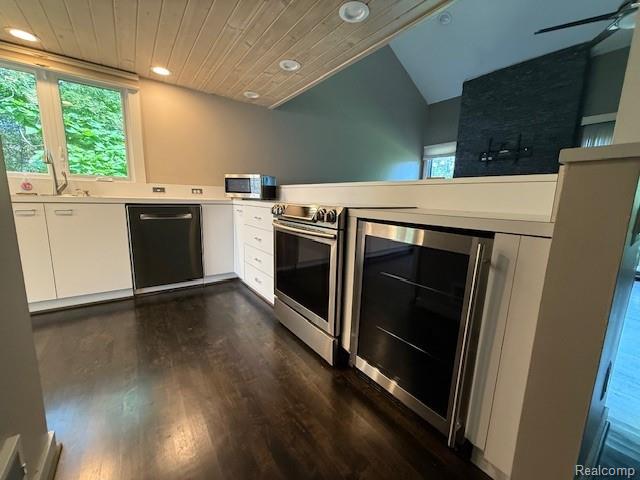 41350 N Woodward Avenue W 8