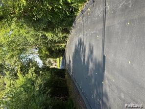 41350 N Woodward Avenue W 8