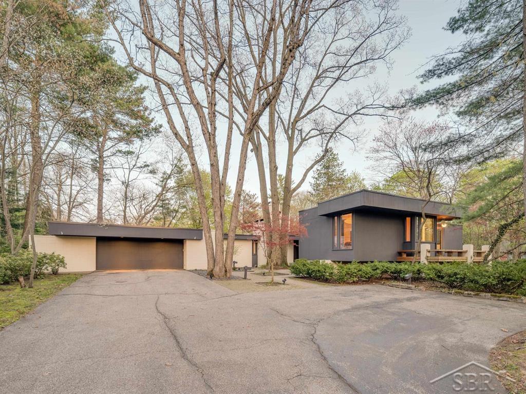 5208 Sunset Drive