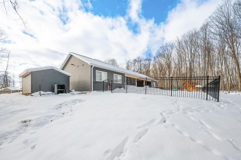 Tiny photo for 16688 Canyon Cove, Big Rapids Charter Township, MI 49307 (MLS # 72026001861)