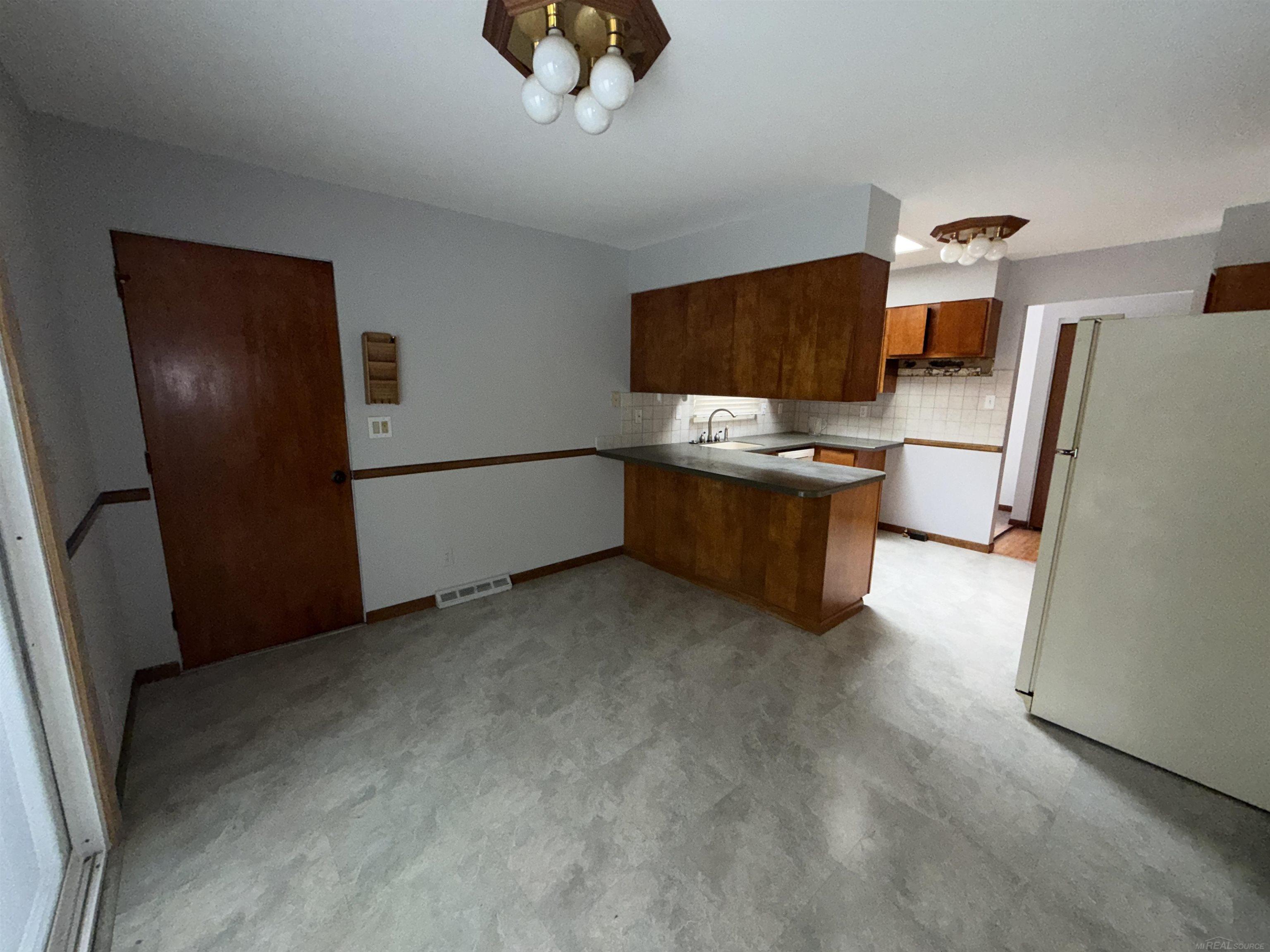 1413 Dilloway Drive