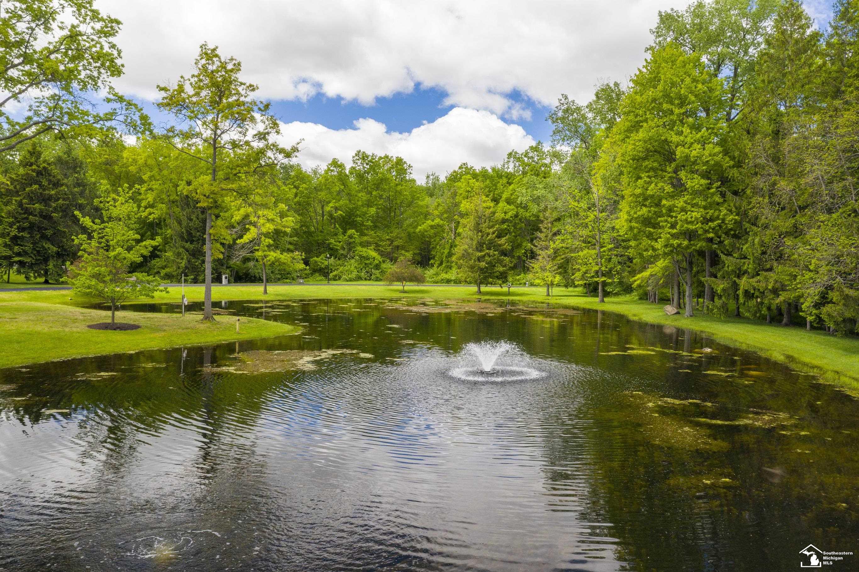 9107 Pine Forest Circle