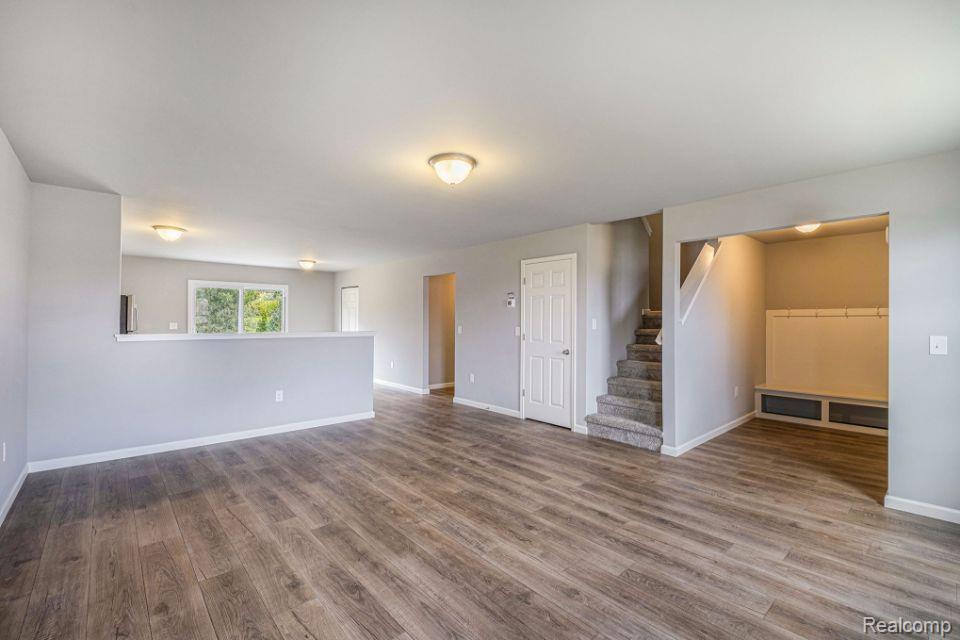 1135 LANCASTER Street