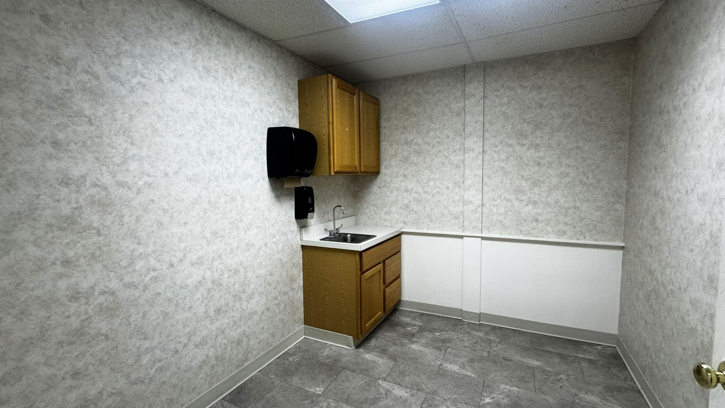 2323 Gull Road Bldg. B