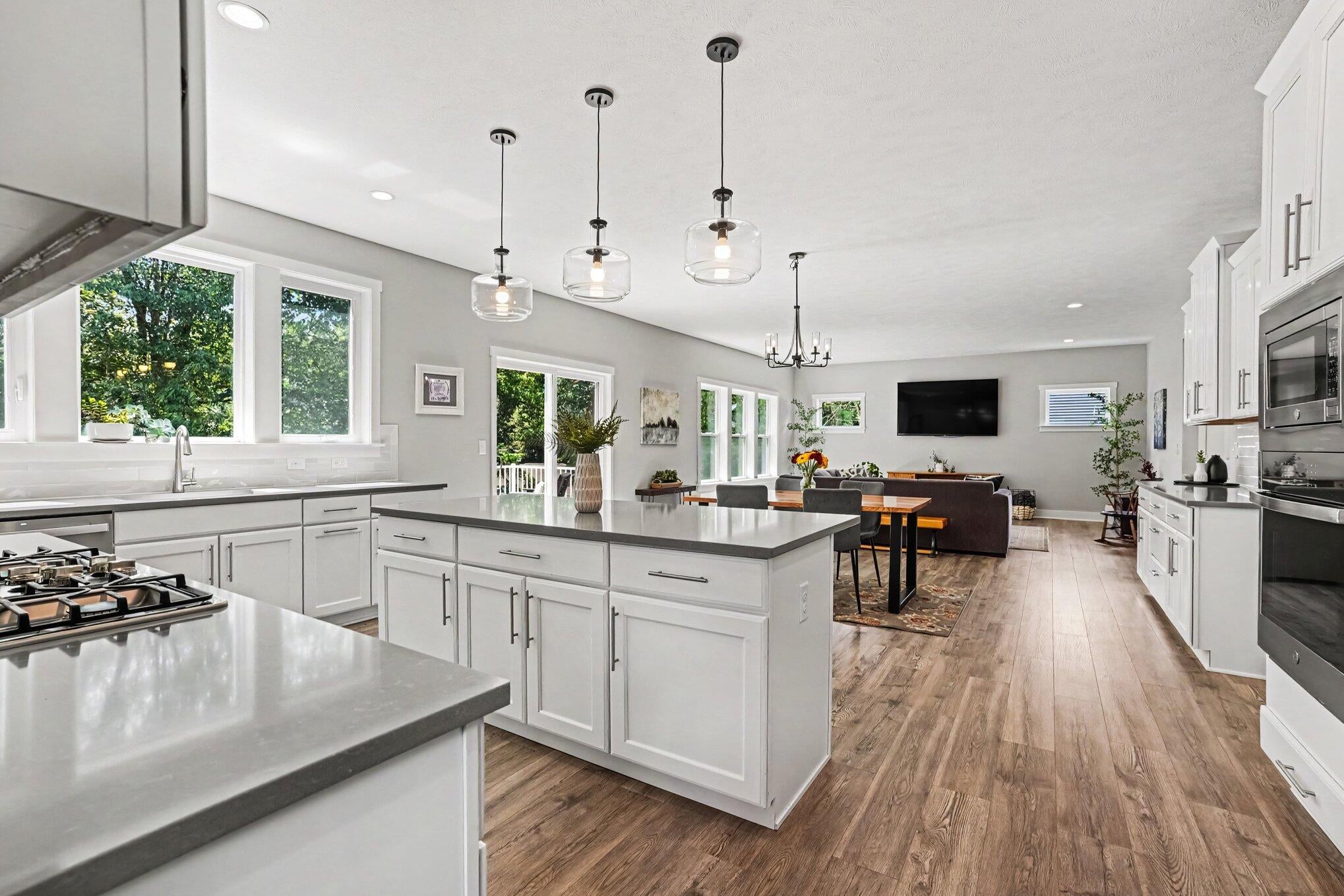 5927 Boxthorn Trail