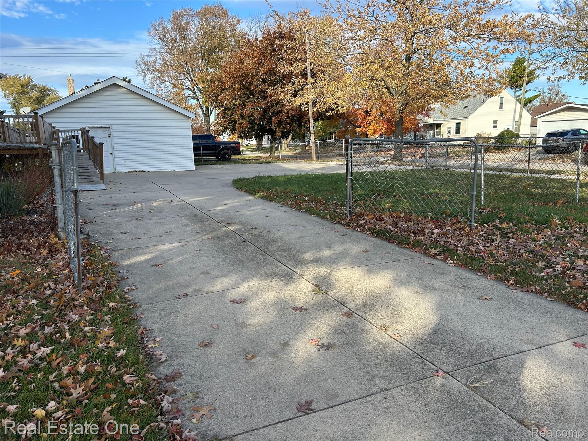 14212 Northline Road