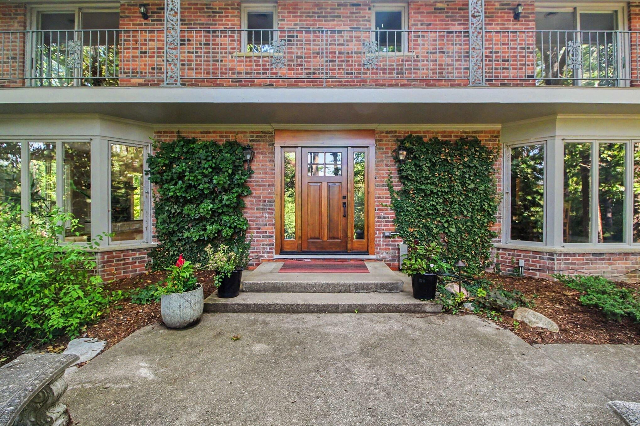 432 Riverview Drive