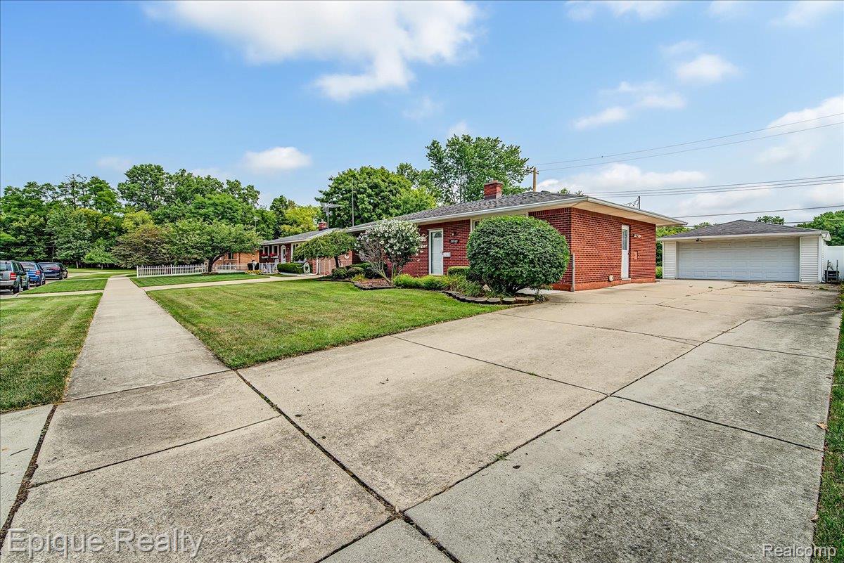 29749 Ailanthus Drive