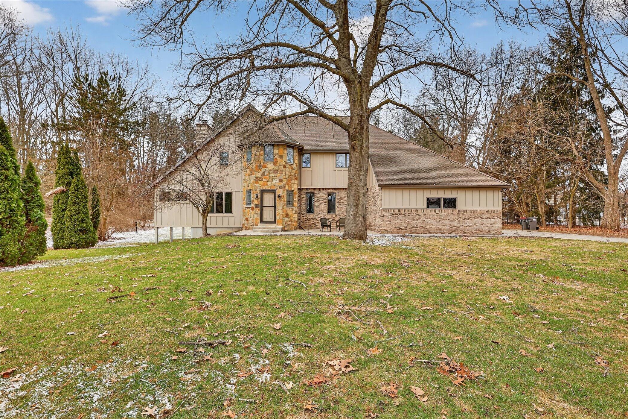 2694 Ashville Drive NE