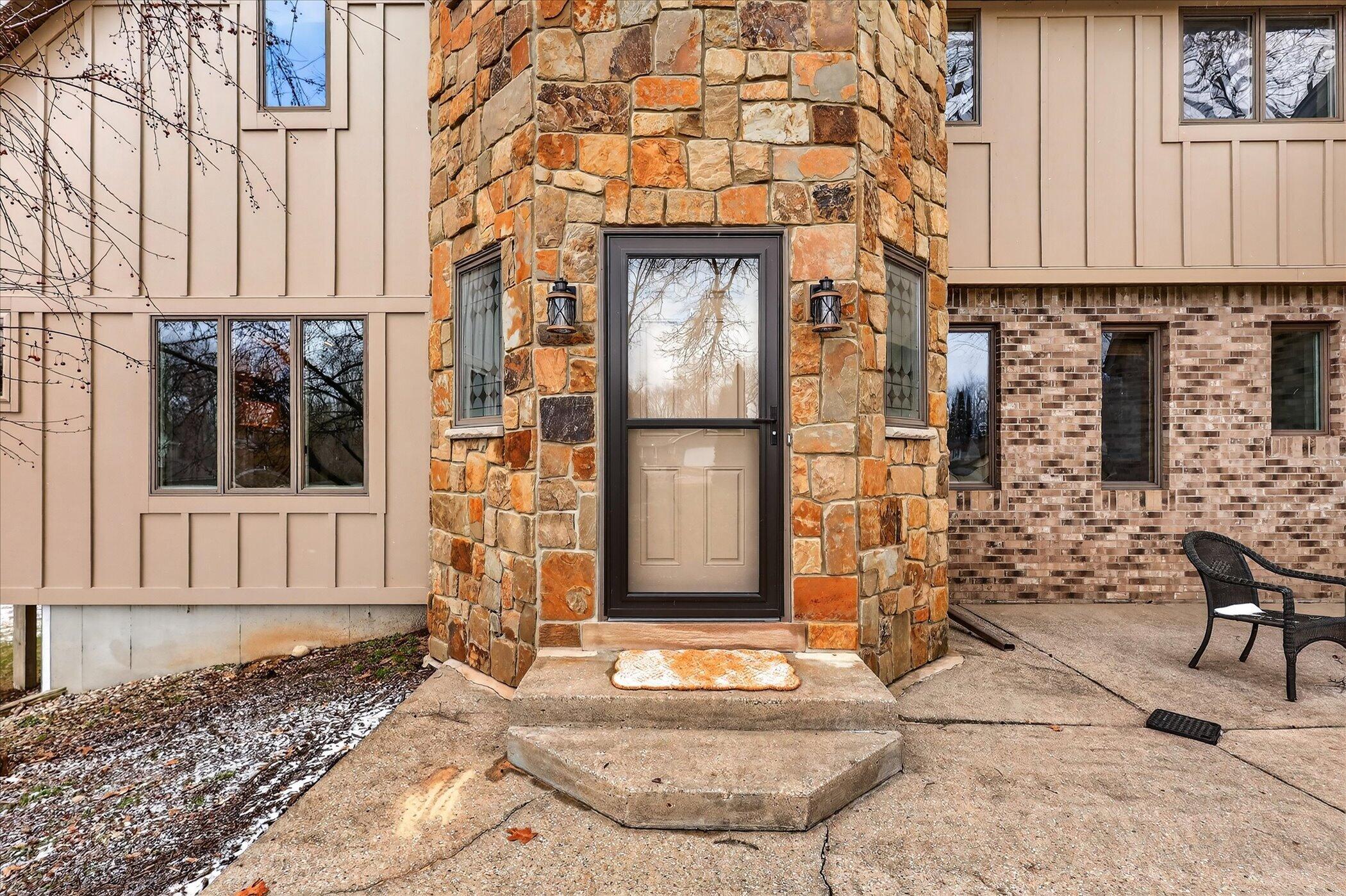 2694 Ashville Drive NE