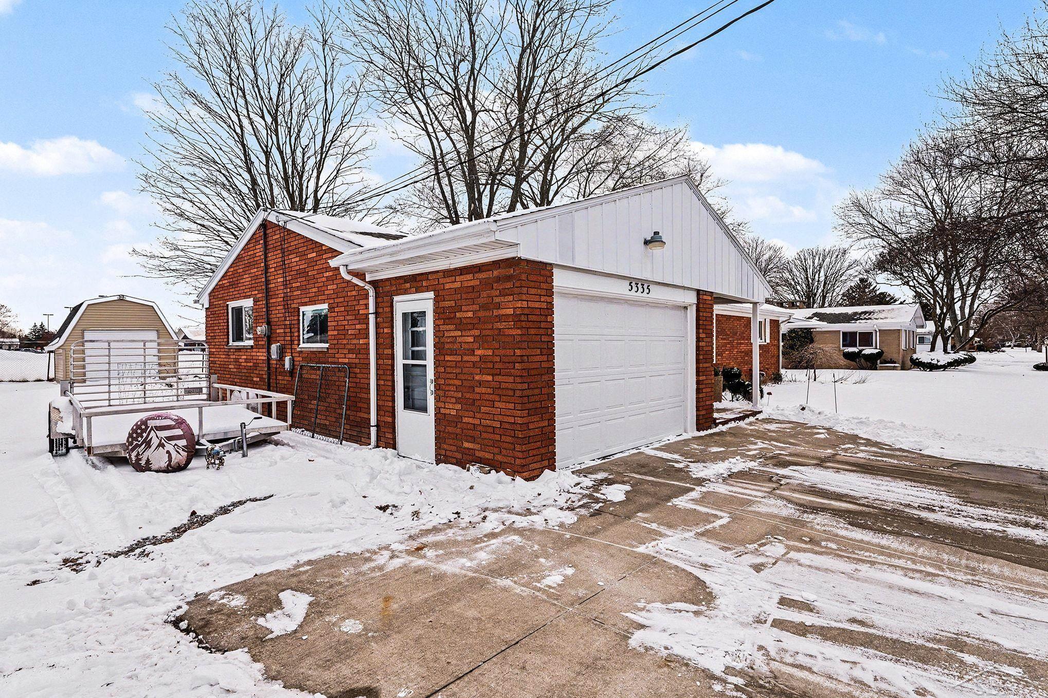 5335 Glenfield Drive