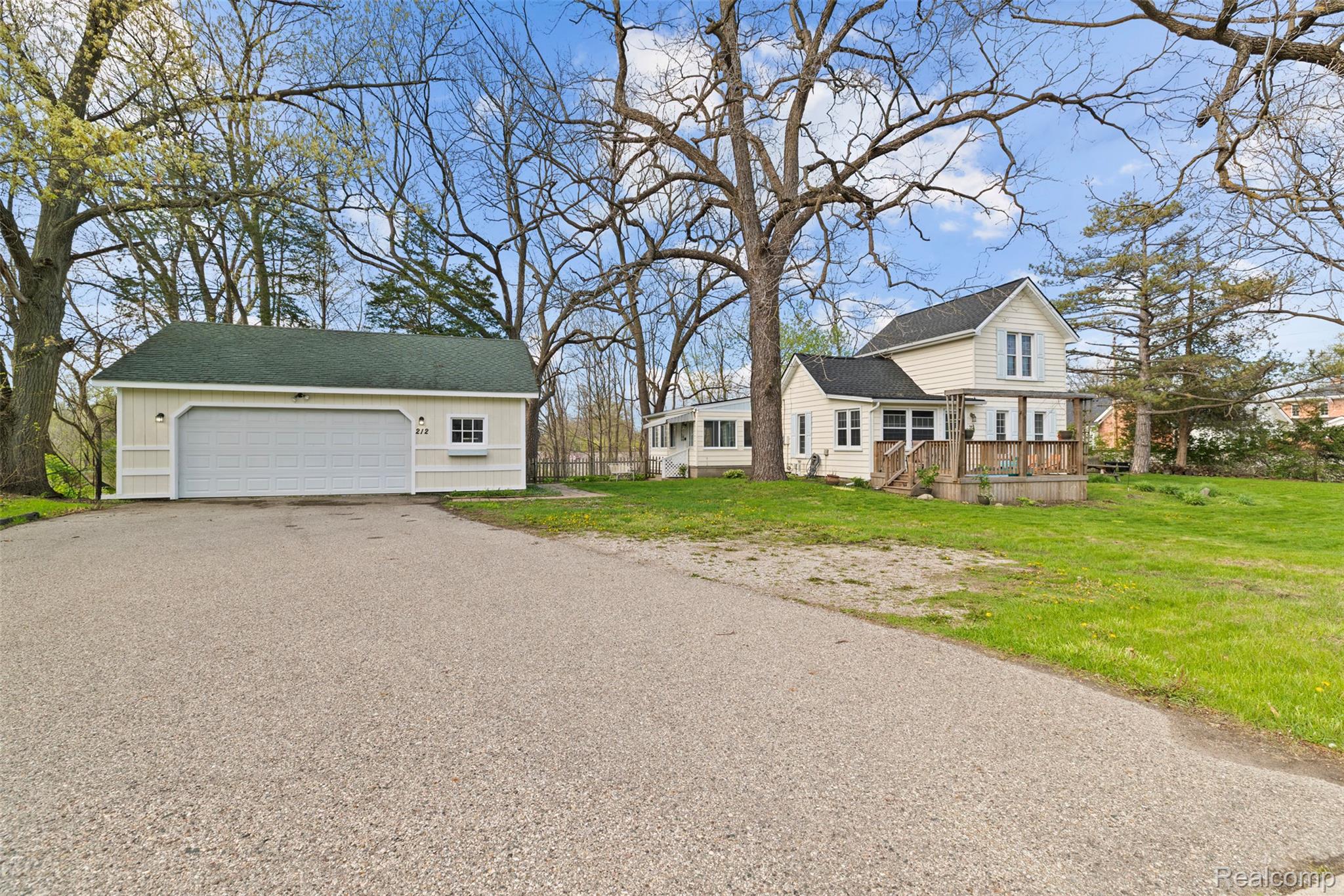 212 Brighton Lake Road