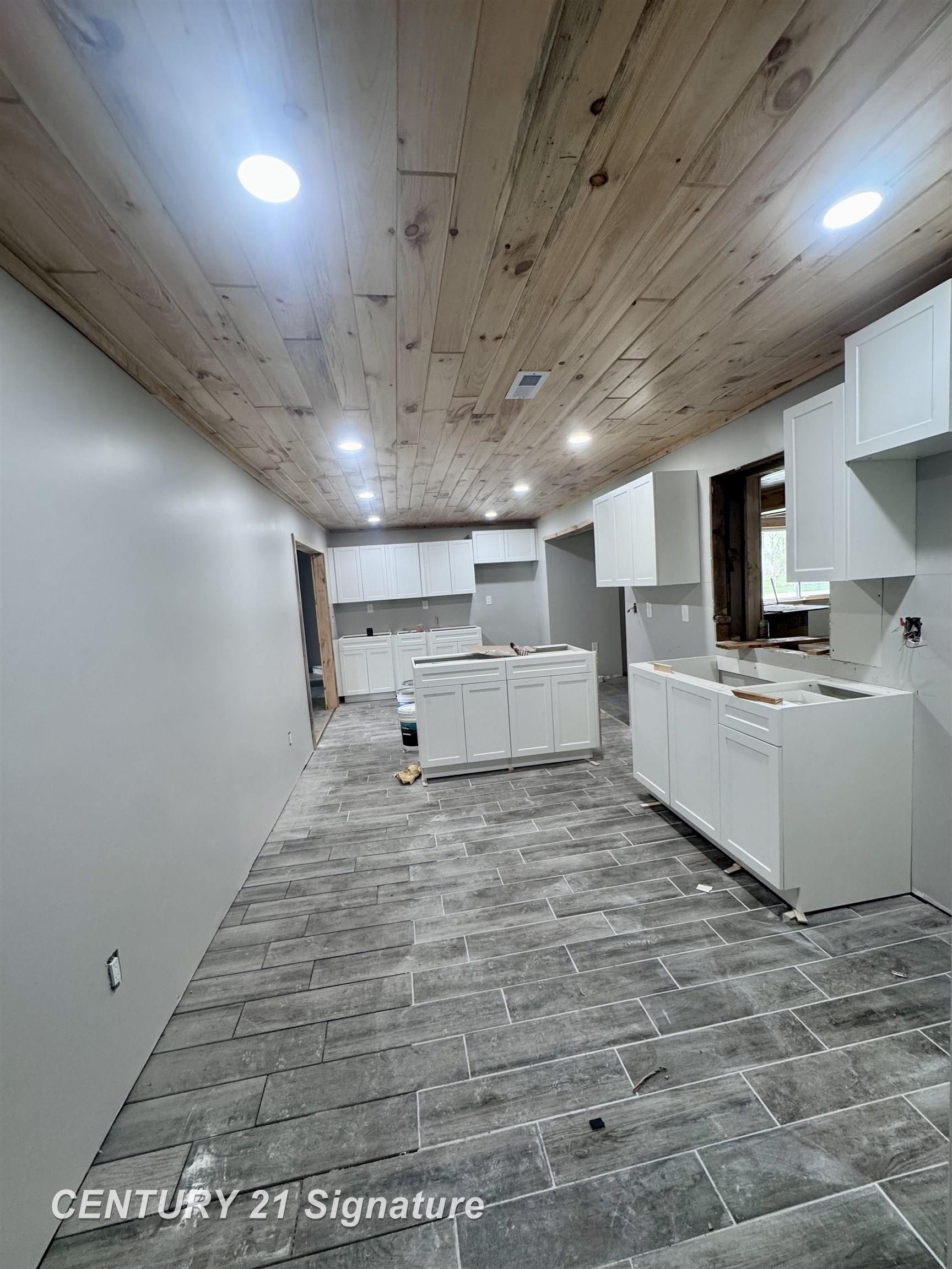 106 Avis Court