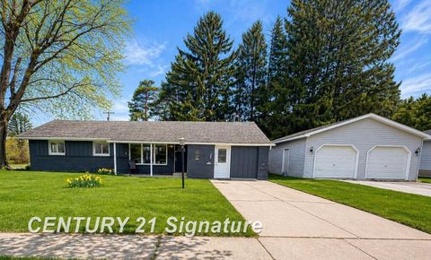 106 Avis Court Pinconning Township MI 48650