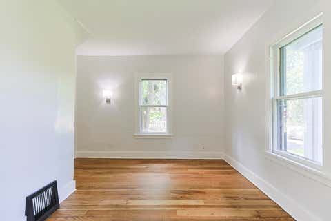 Tiny photo for 403 S 9th Street, Niles City, MI 49120 (MLS # 69026044129)