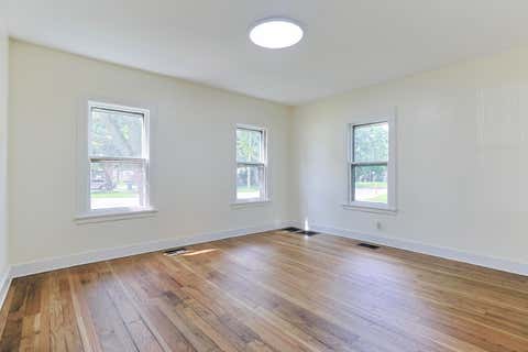 Tiny photo for 403 S 9th Street, Niles City, MI 49120 (MLS # 69026044129)