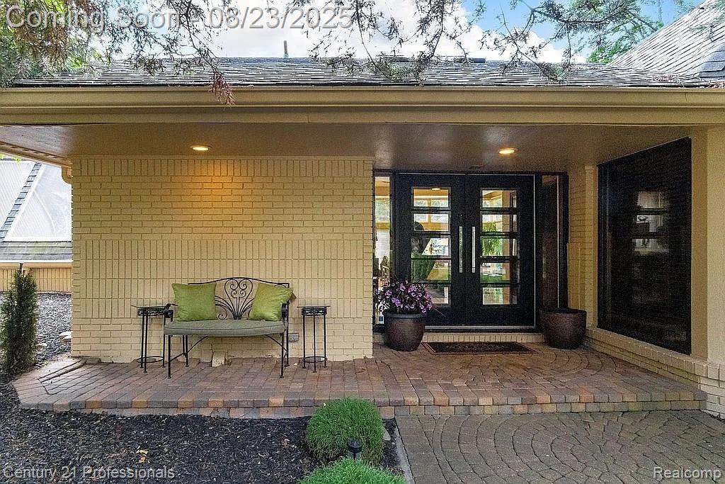 4225 Village Court
