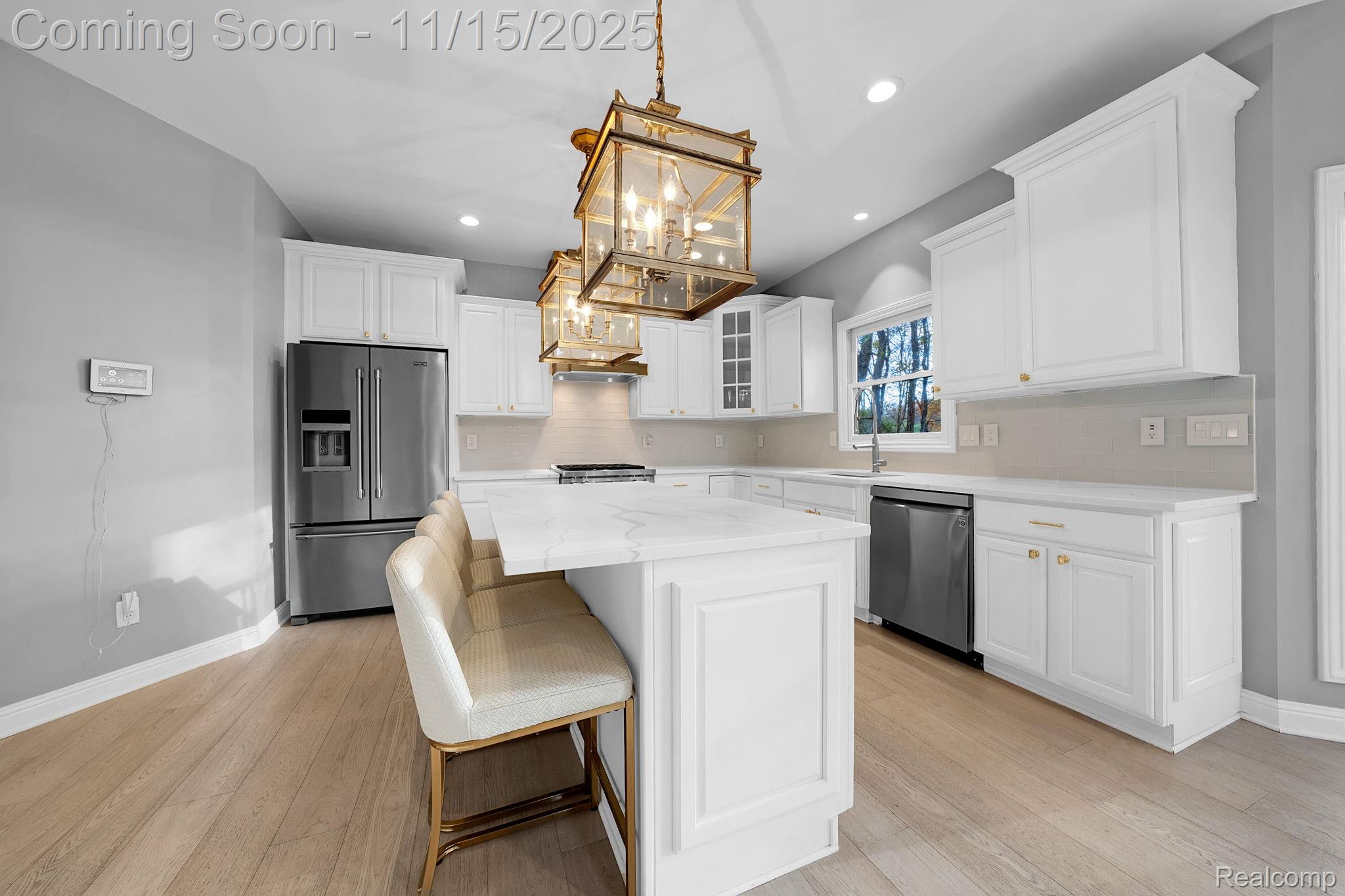 9751 Kingston Pointe Drive