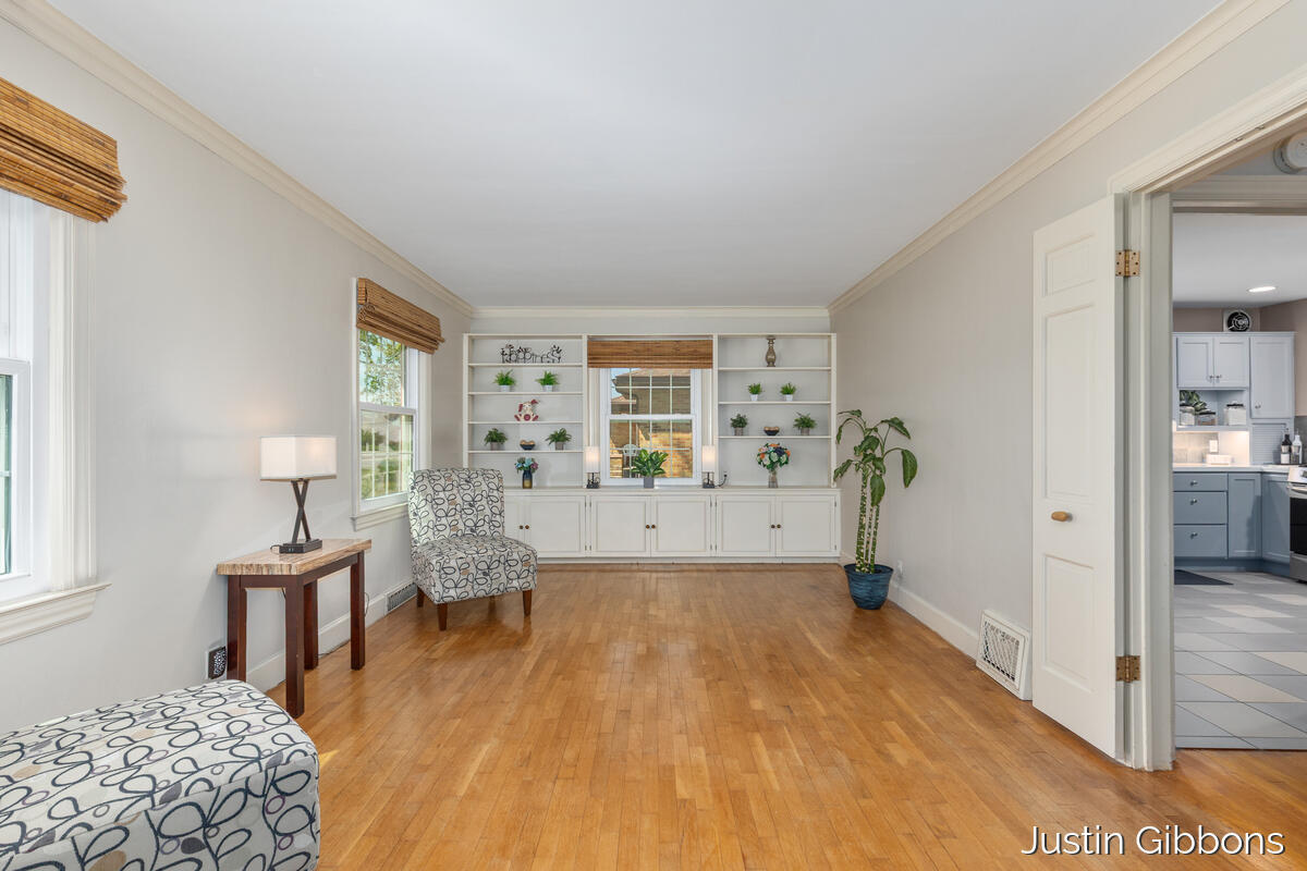 243 W 25th Street