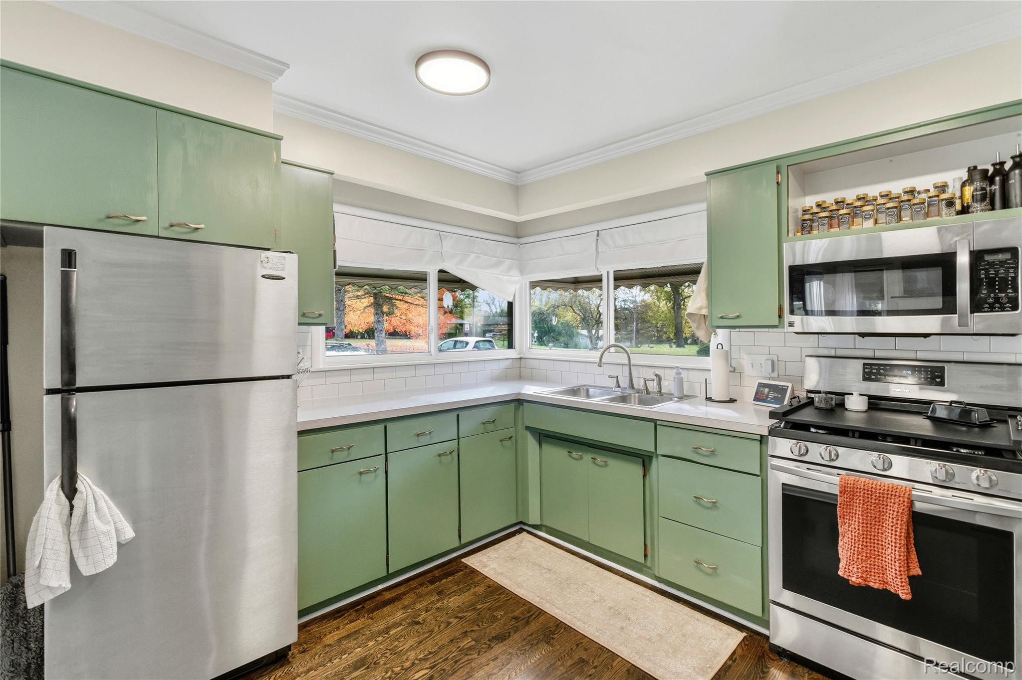 3413 Blue Lake Drive