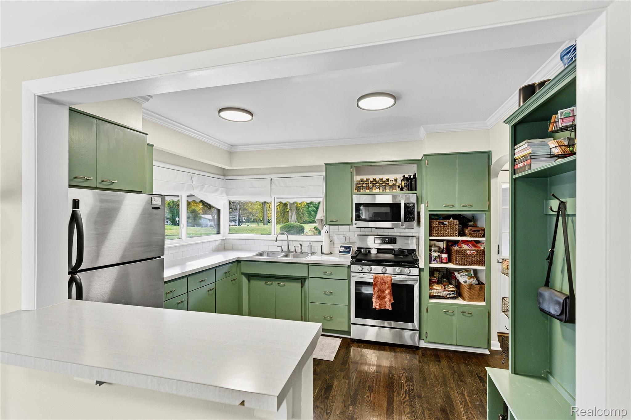 3413 Blue Lake Drive