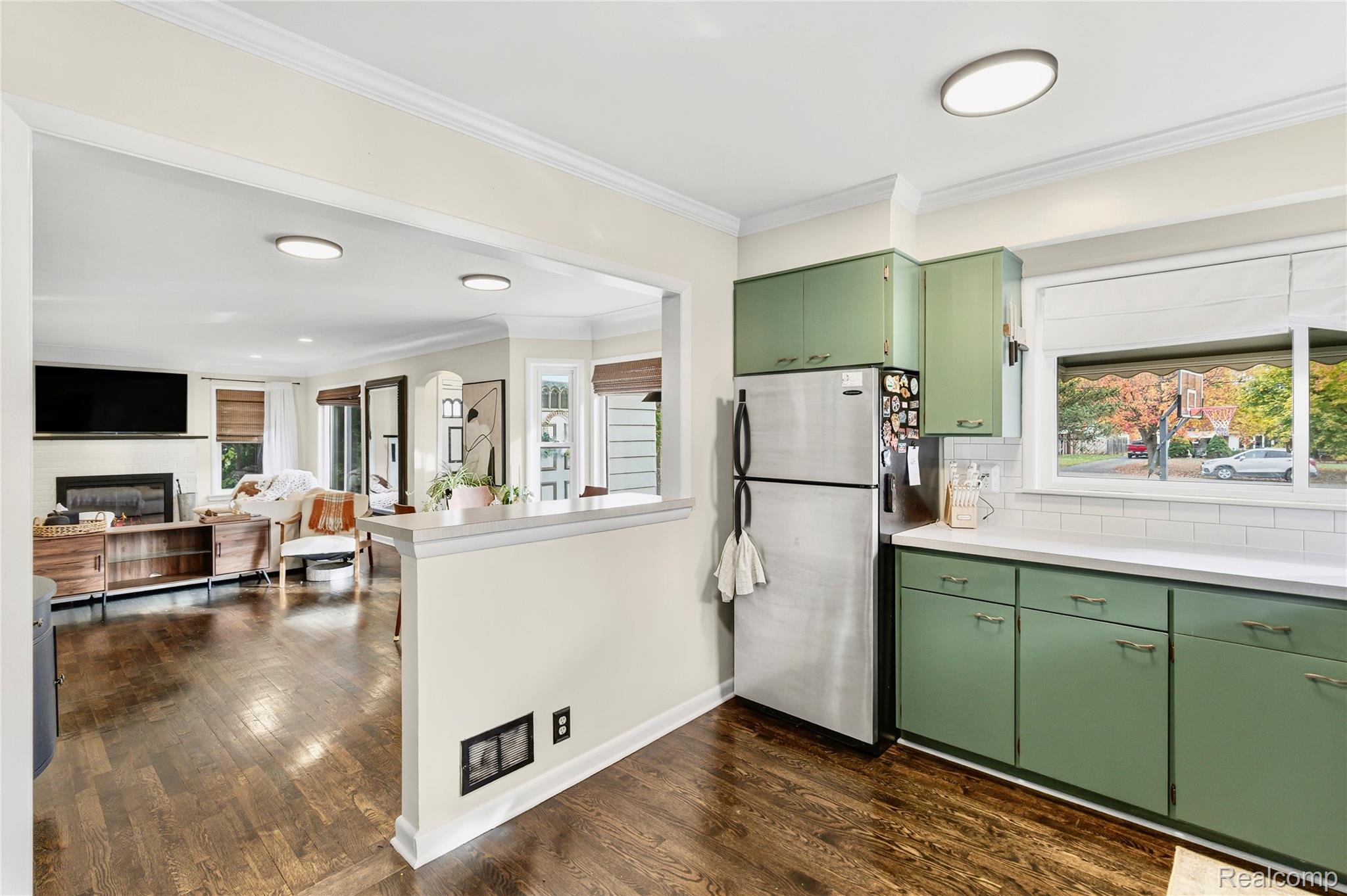 3413 Blue Lake Drive