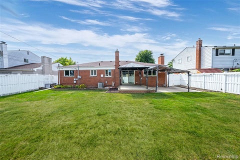 Tiny photo for 29736 Warner Avenue, Warren City, MI 48092 (MLS # 20261066206)