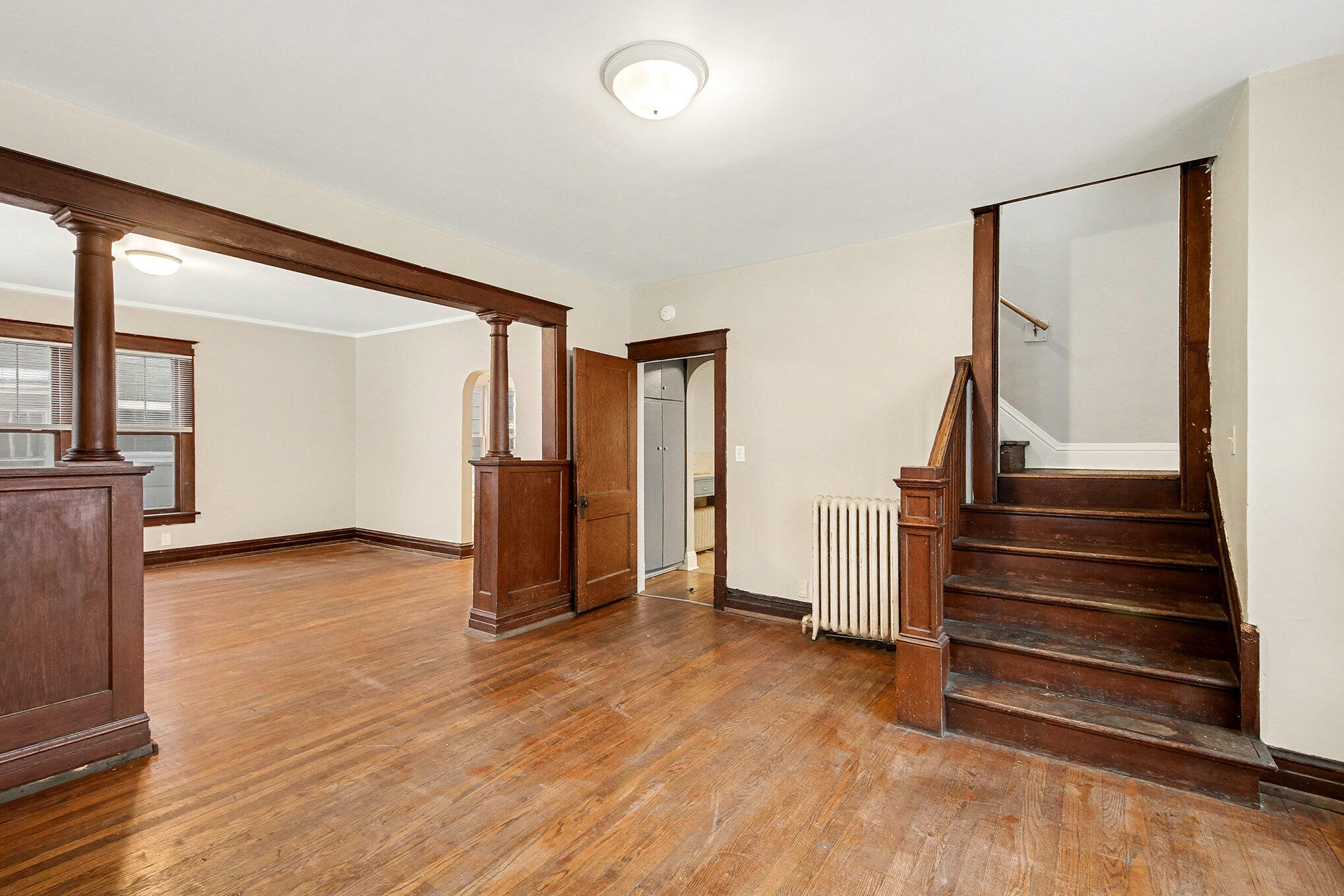 115 E Isabella Avenue