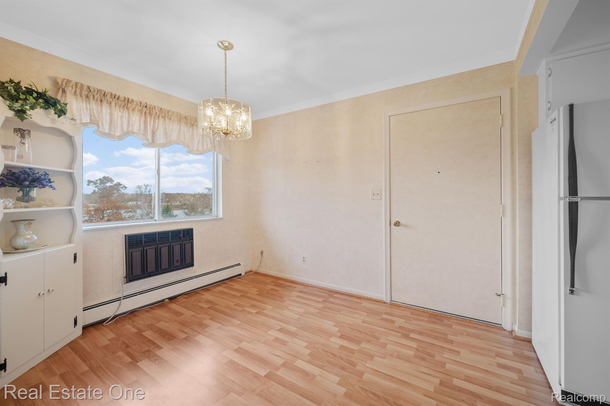 5980 ALAN Drive 6
