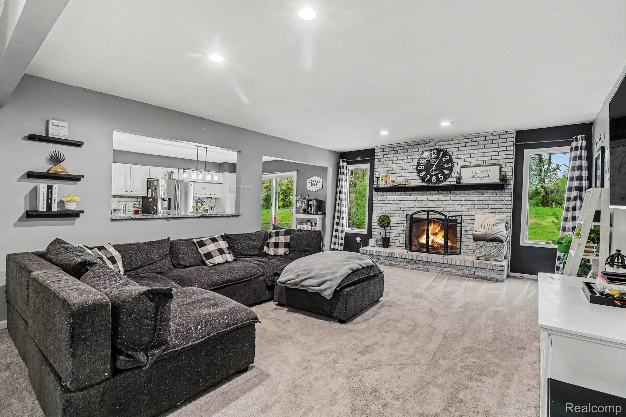 2770 Shady Hollow Drive
