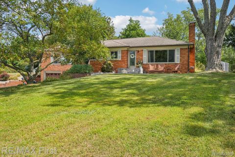 6024 Overlook Village Of Clarkston City MI 48346