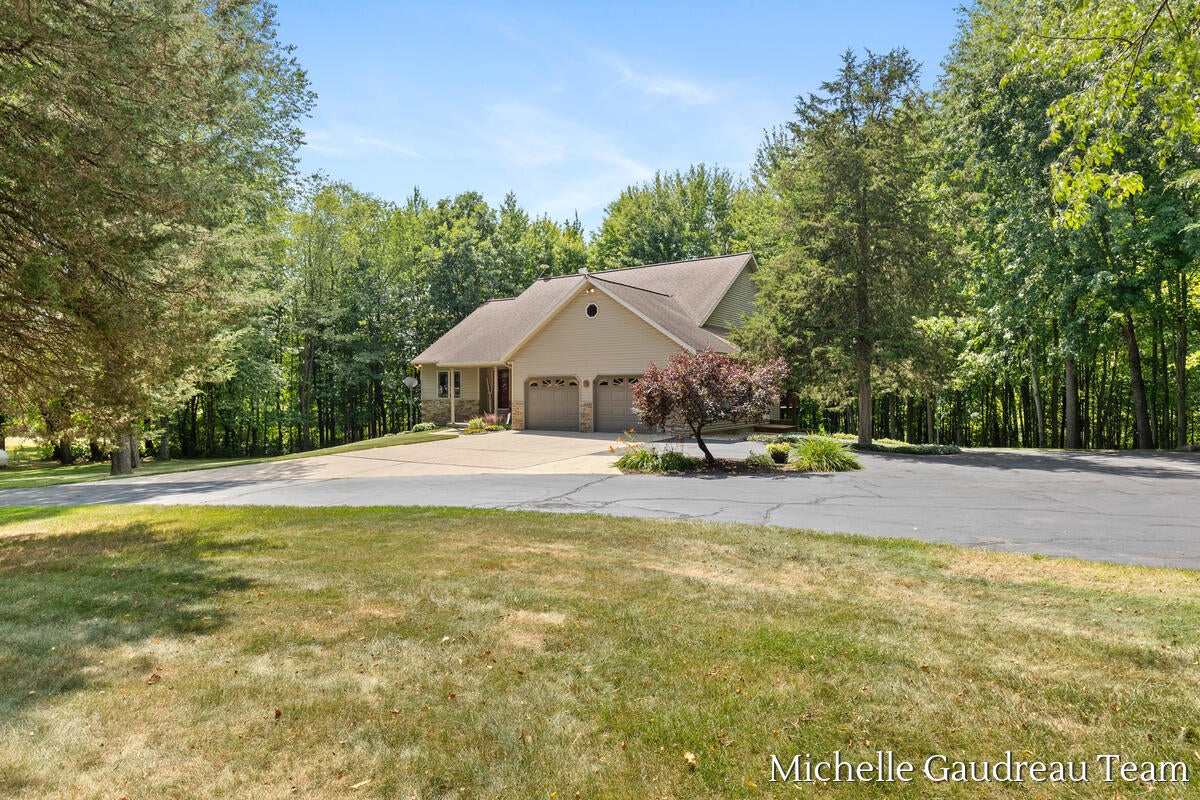 6244 Black Creek Drive