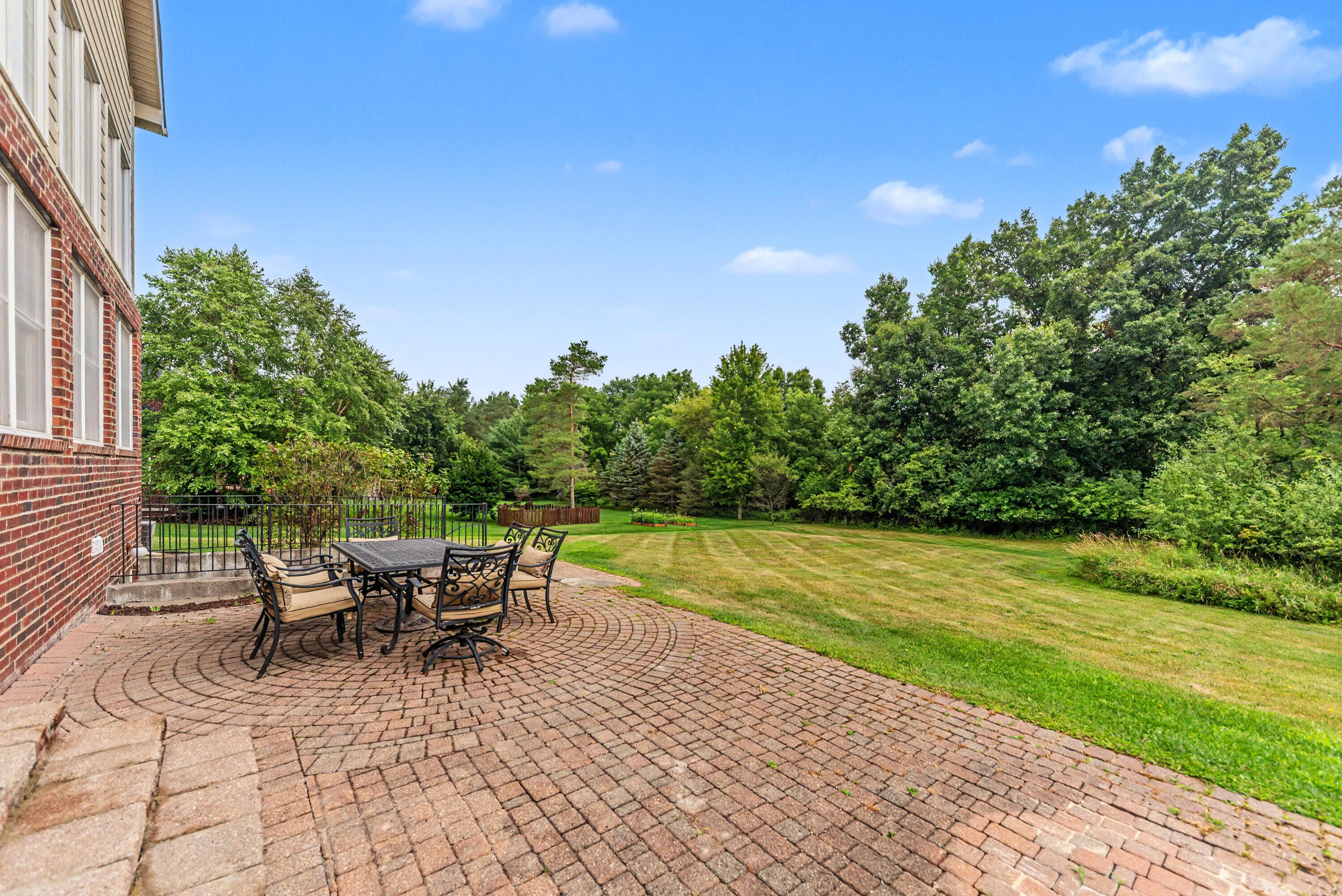 3528 Northbrooke Drive