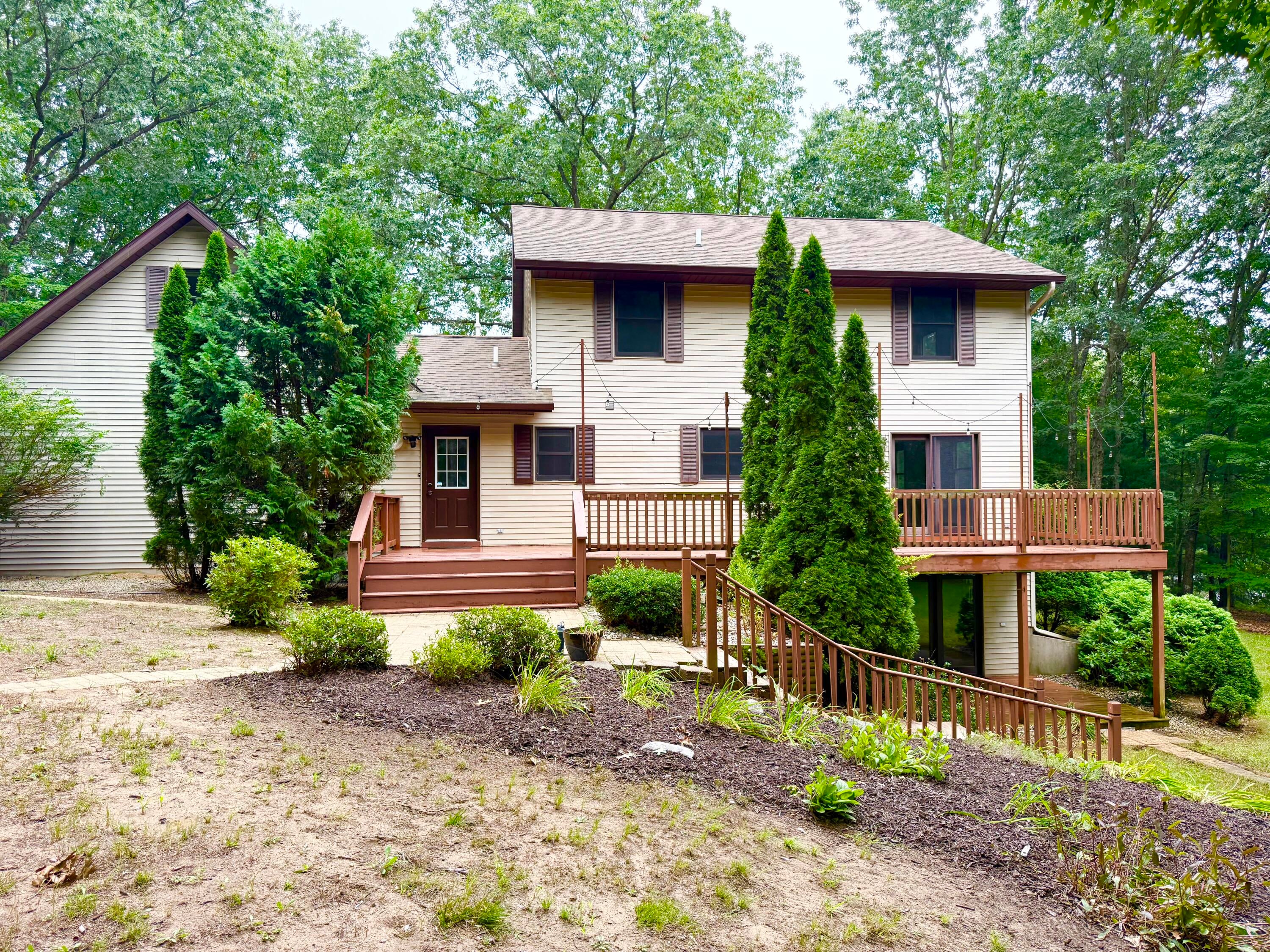 13323 Twin Creek Lane NE