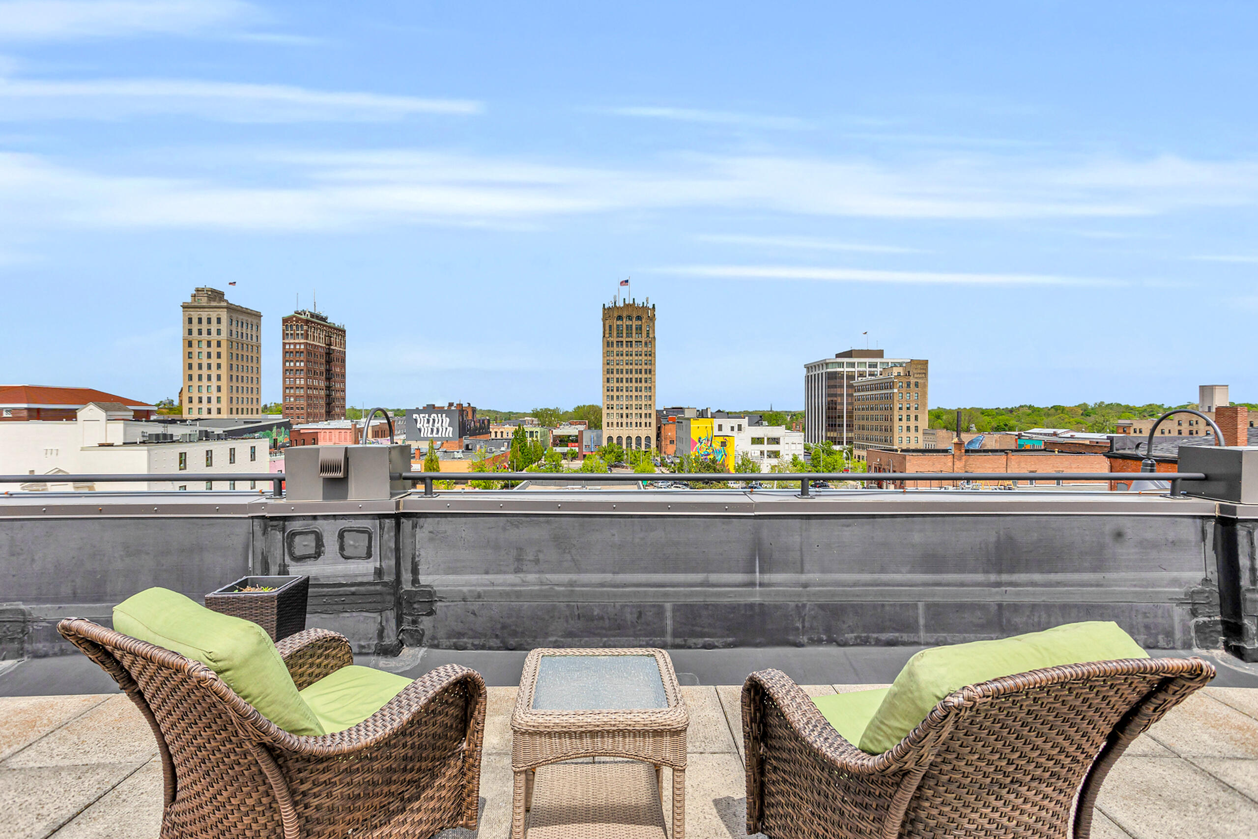 109 W Washington Avenue 3