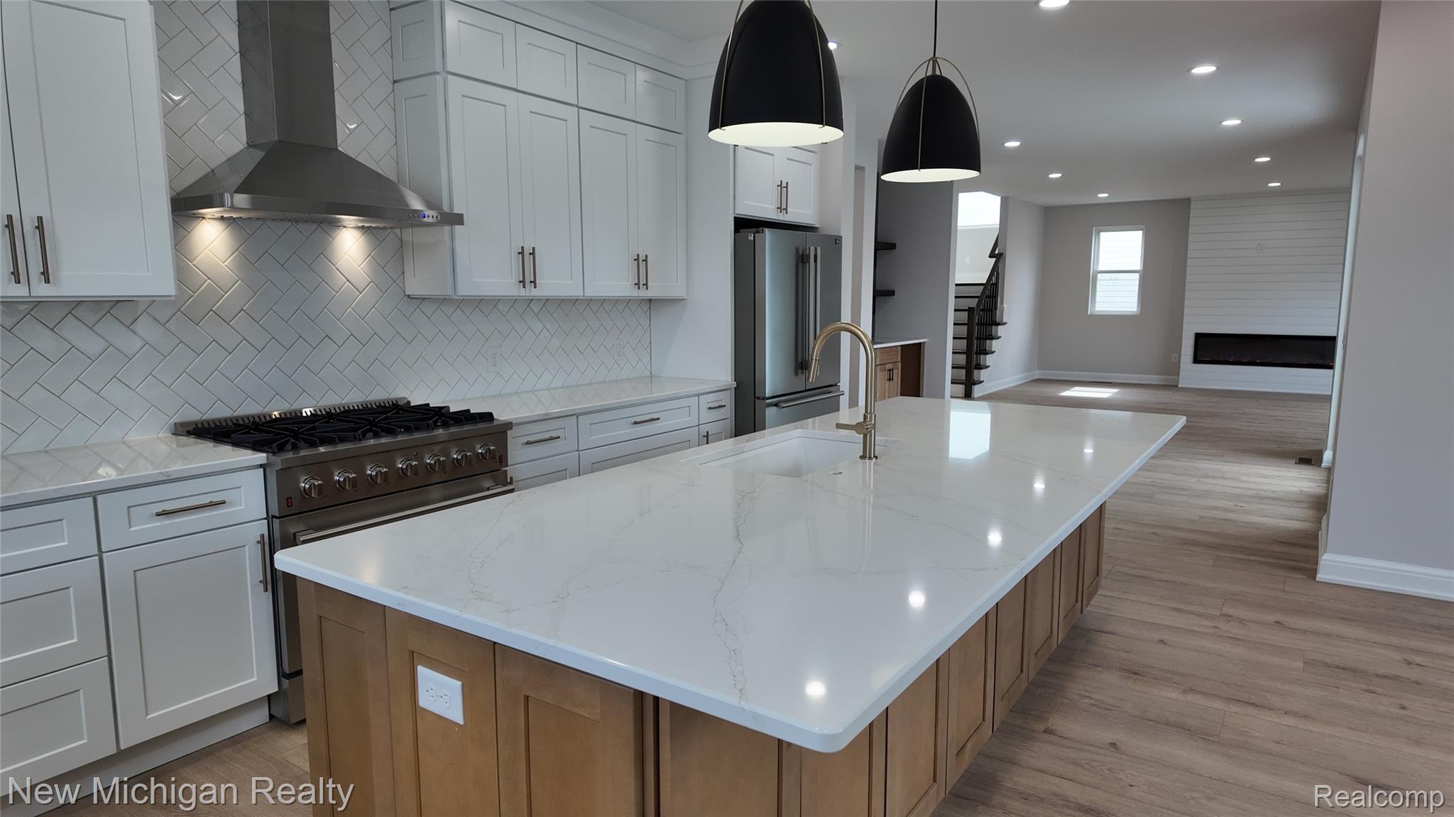 3653 Phillips Avenue