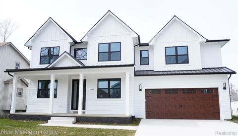 3653 Phillips Avenue Berkley City MI 48072