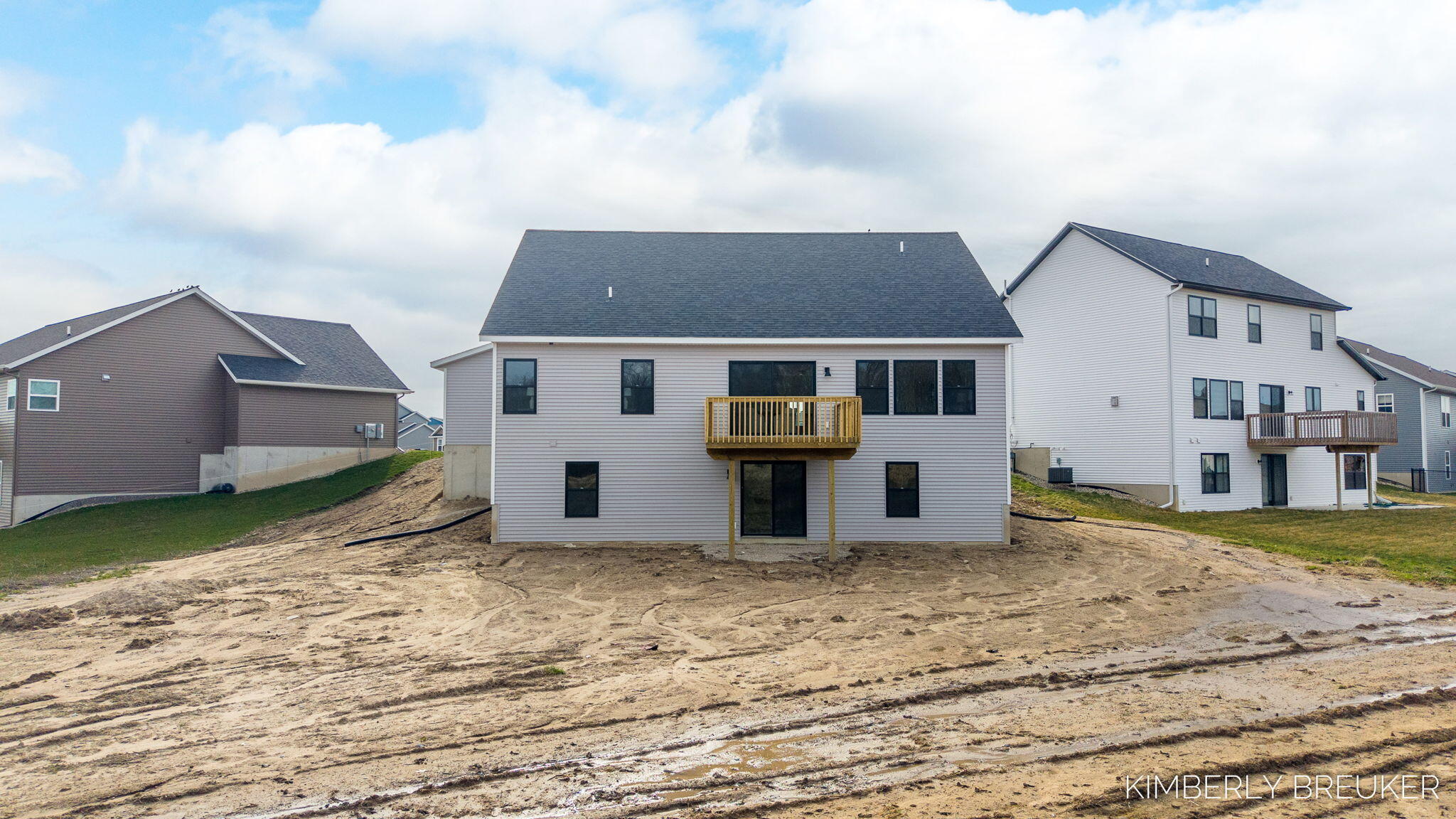 6351 Roman Road