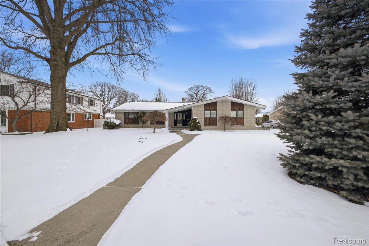 32523 Newcastle Drive