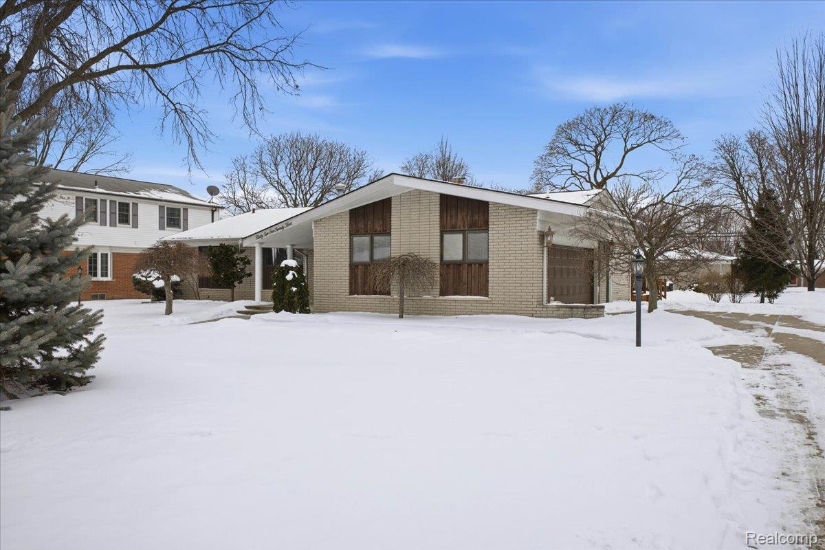 32523 Newcastle Drive