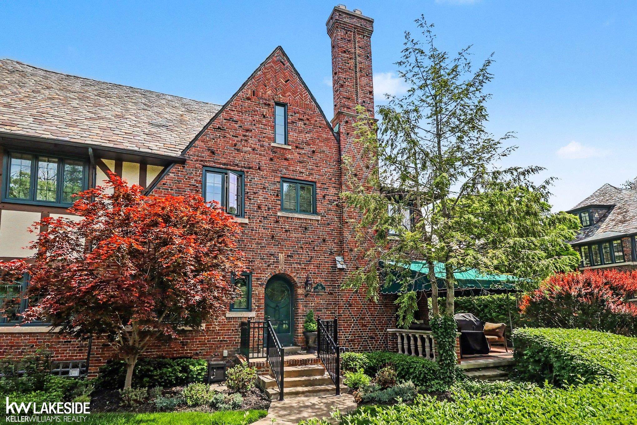 286 Rivard Boulevard