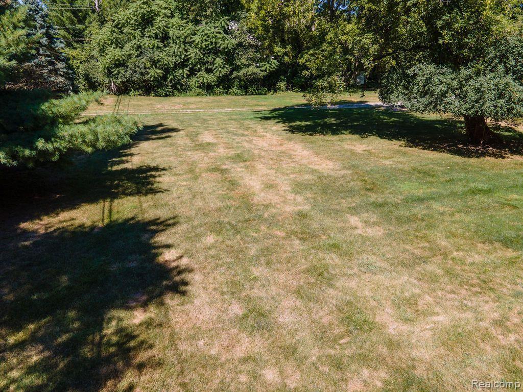 25690 W 14 MILE Road