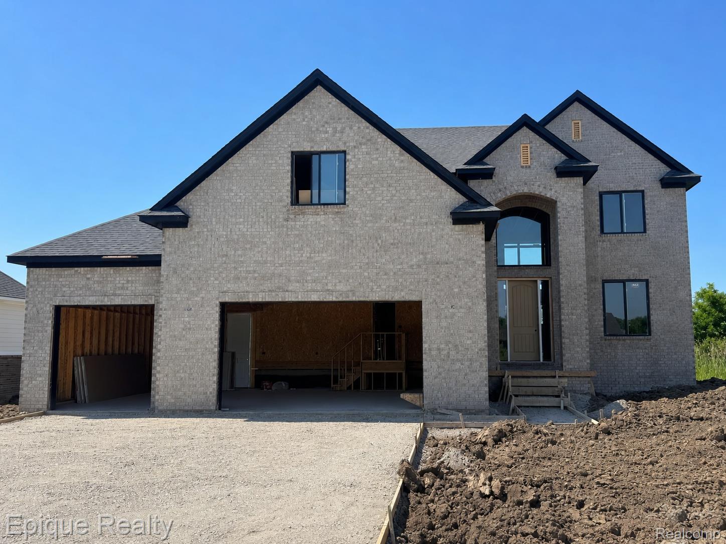 29760 Red Fox Lane