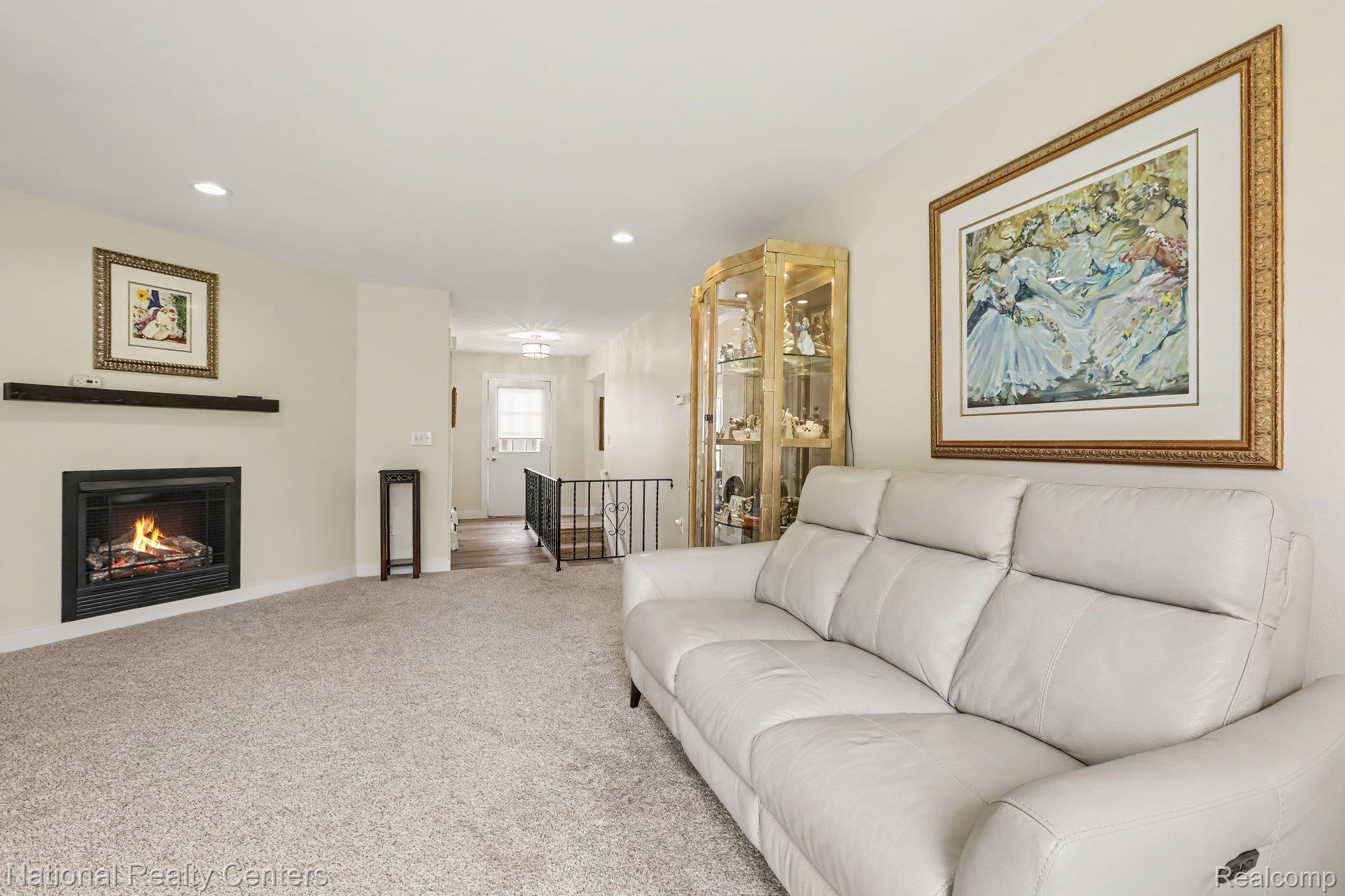 12486 CAMBRIDGE BLVD 10 MILE AND RUSHTON