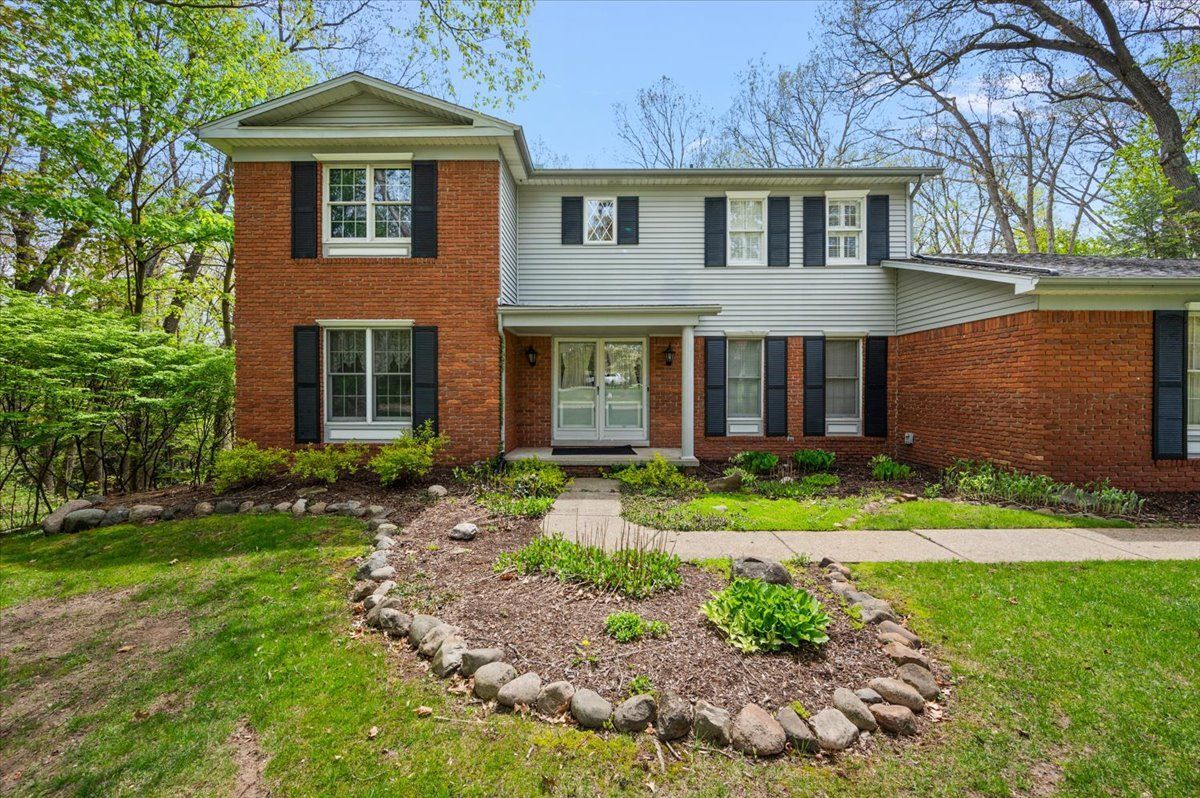 5445 WASHAKIE Trail