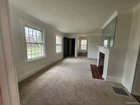 Tiny photo for 80 E Iroquois Road, Pontiac City, MI 48341 (MLS # 20261033401)