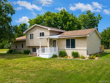 2425 Valley Church Drive Thetford Township MI 48420
