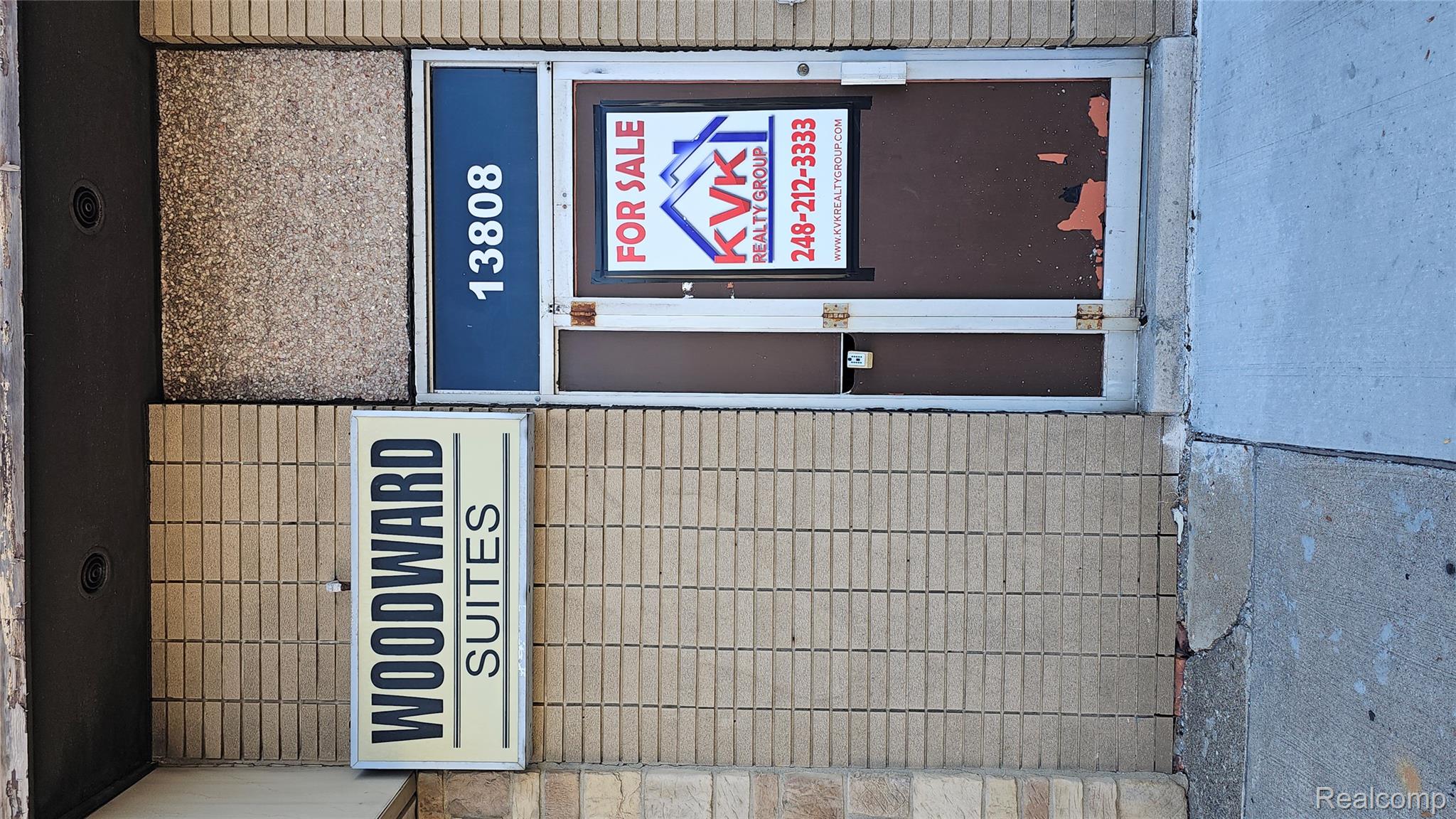 13808 Woodward Avenue