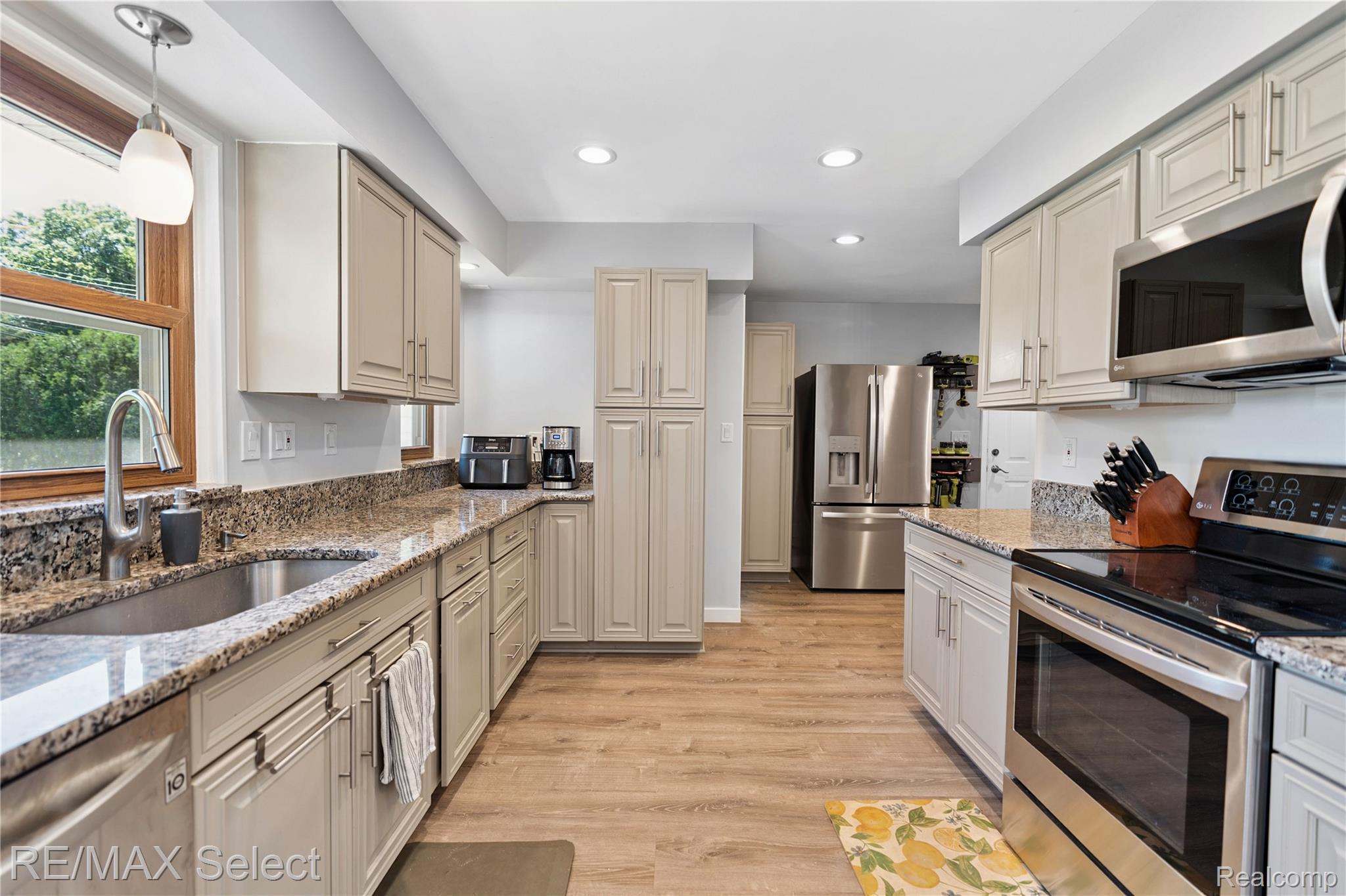 2456 N Tipsico Lake Road