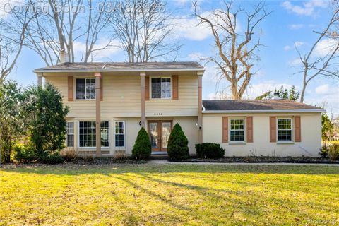 5516 Priory Lane Bloomfield Hills City MI 48301